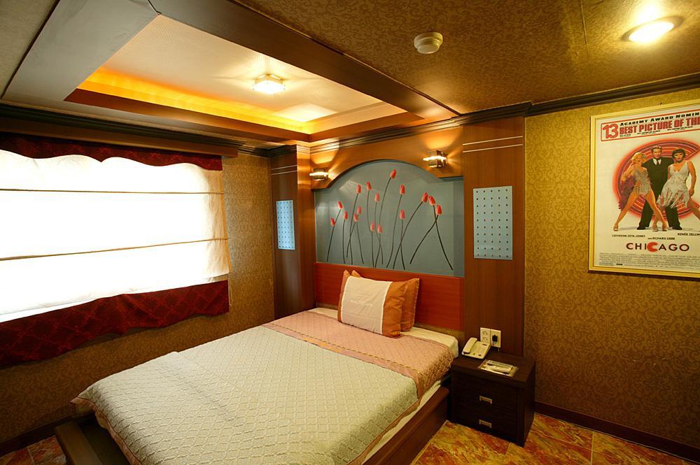 Movie Motel Jinju Rom bilde
