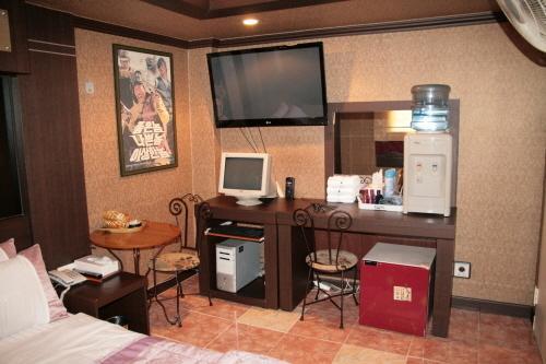 Movie Motel Jinju Rom bilde