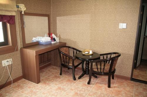 Movie Motel Jinju Rom bilde